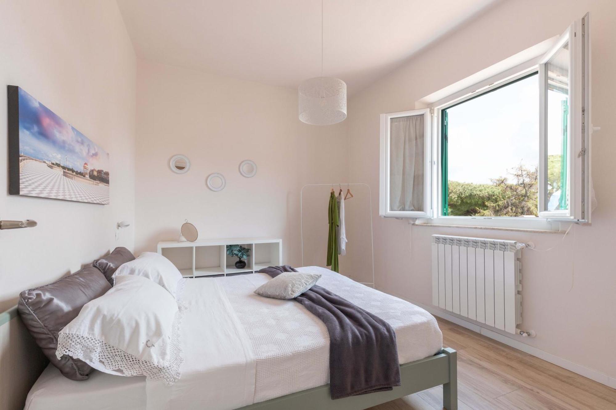 Appartement Abbraccio Di Mare- Relax Vicino Al Porto à Livourne Extérieur photo