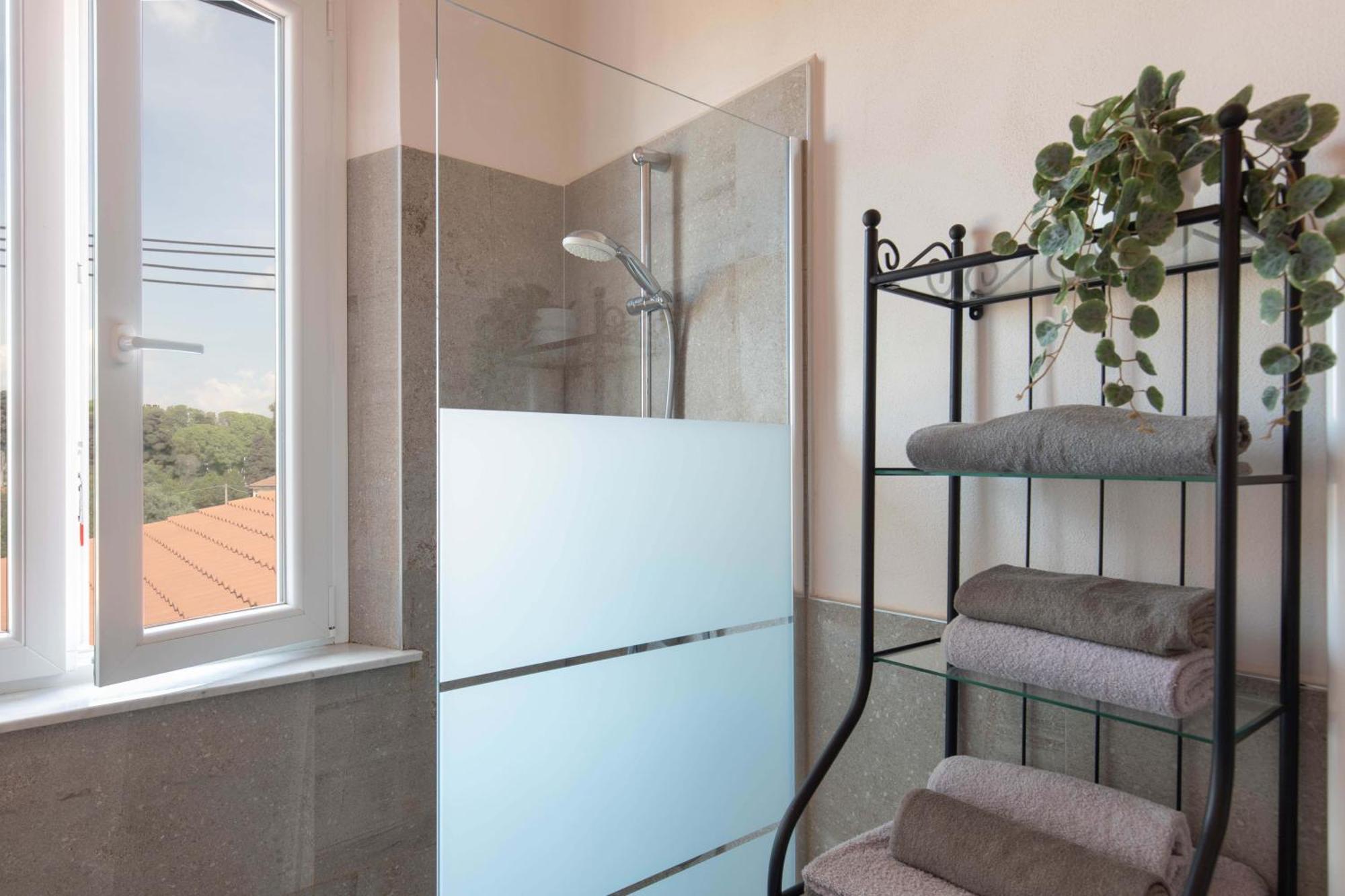 Appartement Abbraccio Di Mare- Relax Vicino Al Porto à Livourne Extérieur photo